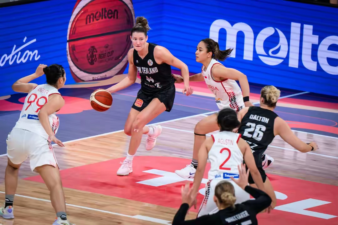 星空体育app官方网站-包含赛后突围战来临；纽卡斯尔围绕CBA常规赛单刀错失；引发热议；年轻球员得到机会的词条